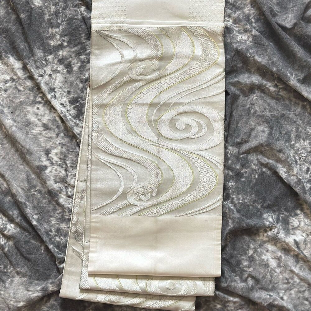 Japanese Fukuro Obi Ivory Silk Wave Swirl Kimono 4 Yards Vintage Sony Pictures